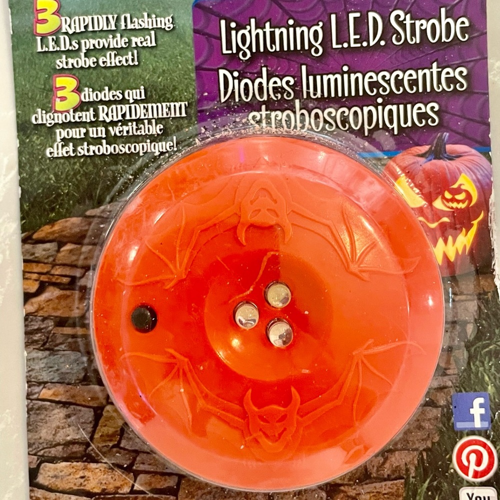 NWT Halloween Orange Pumpkin LED Strobe Light